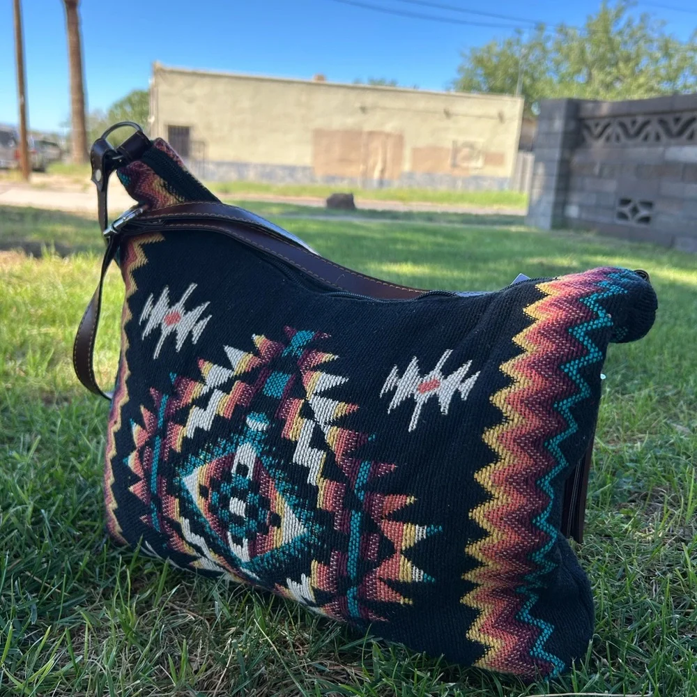 Southwest Aztec Patterned Cotton Shoulder Bag NWT